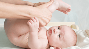 baby-crying 赤ちゃんの便秘を薬や綿棒以外で改善！プロ整体師が教える自宅ケア