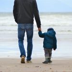 育児中のパパが感じる「孤独」——誰にも言えないその気持ち、実は僕も経験していた